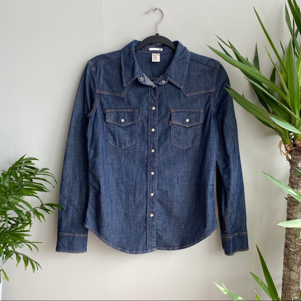 Levi’s Pearl Snap Denim Top Size M (fits like S)